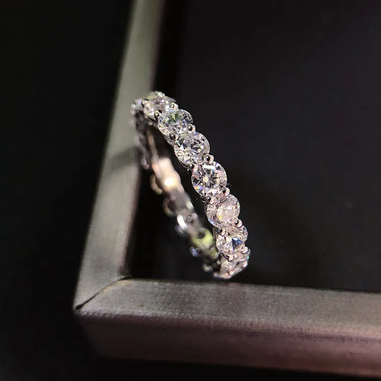 0.2 Carats Diamond Eternity Ring for Her