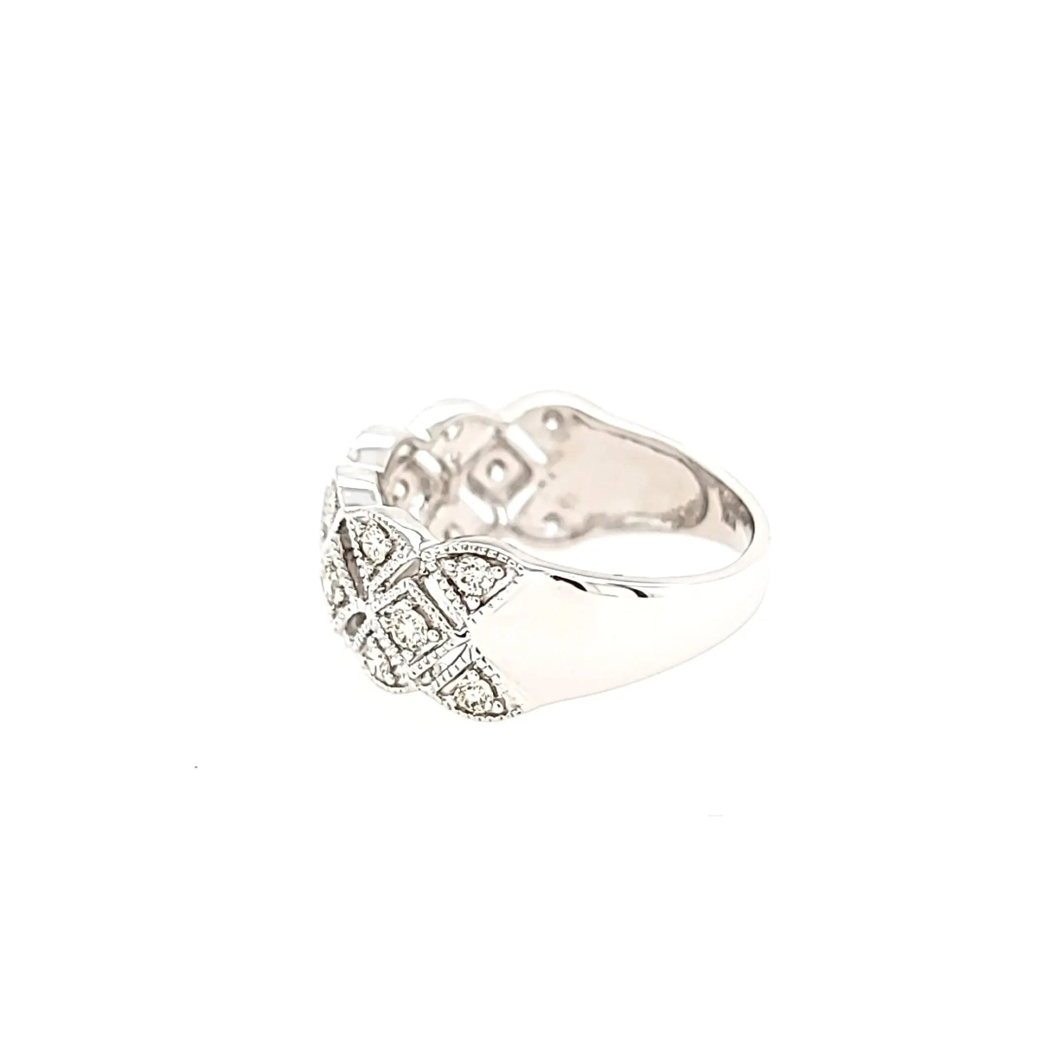 14k White Gold Wide Scalloped Diamond Ring (I7612)