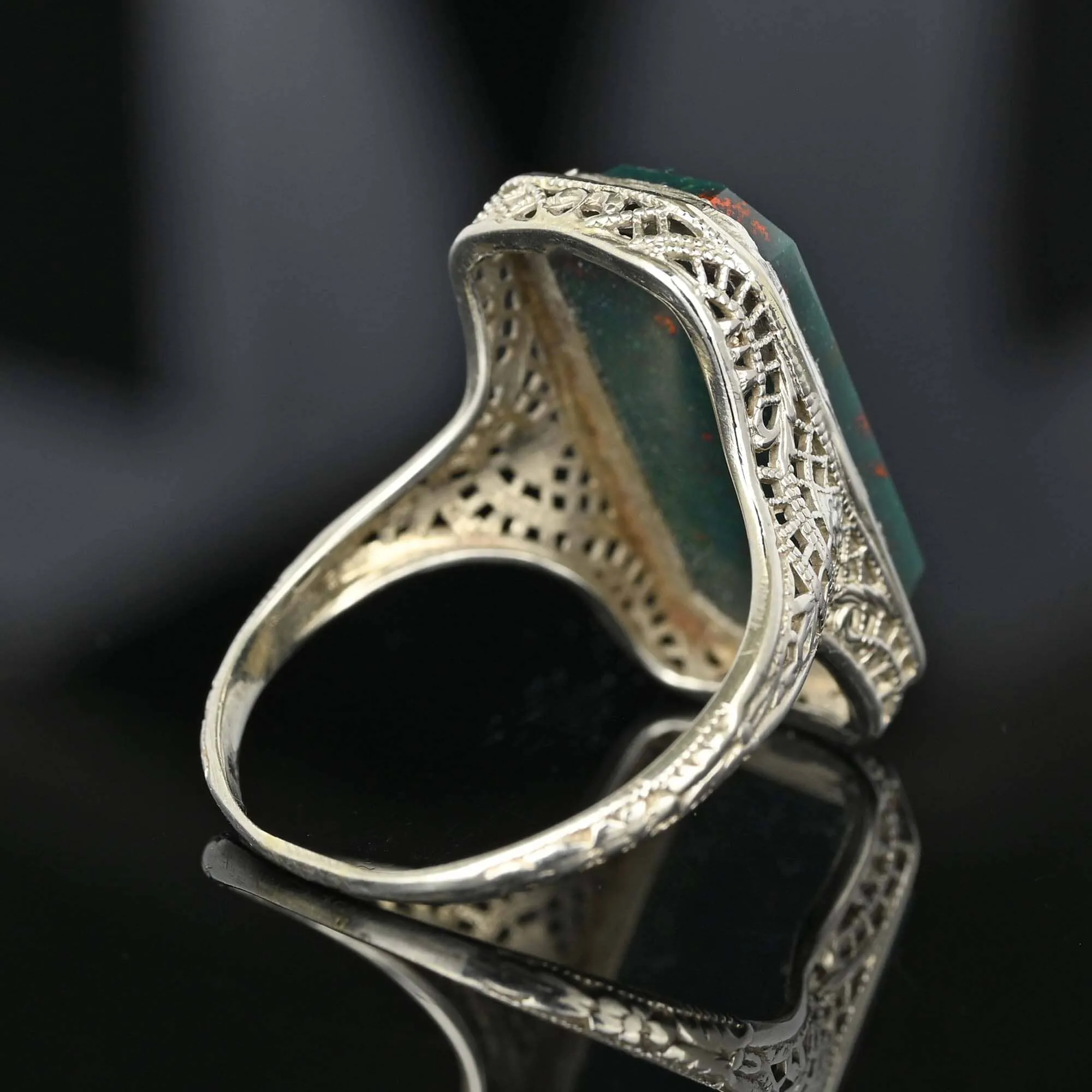 Art Deco 18K White Gold Filigree Bloodstone Ring