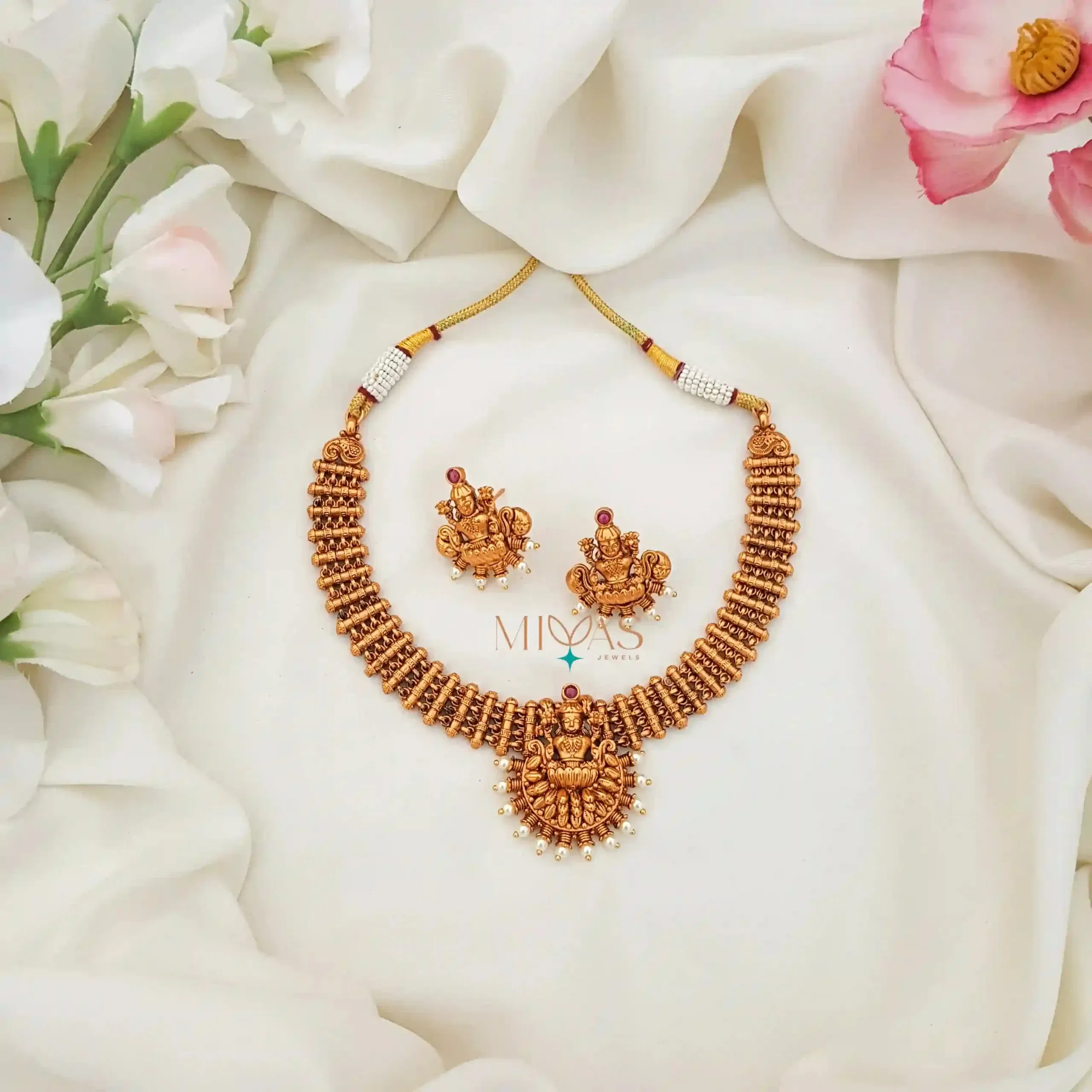 Beautiful Lakshmi Design Short Necklace