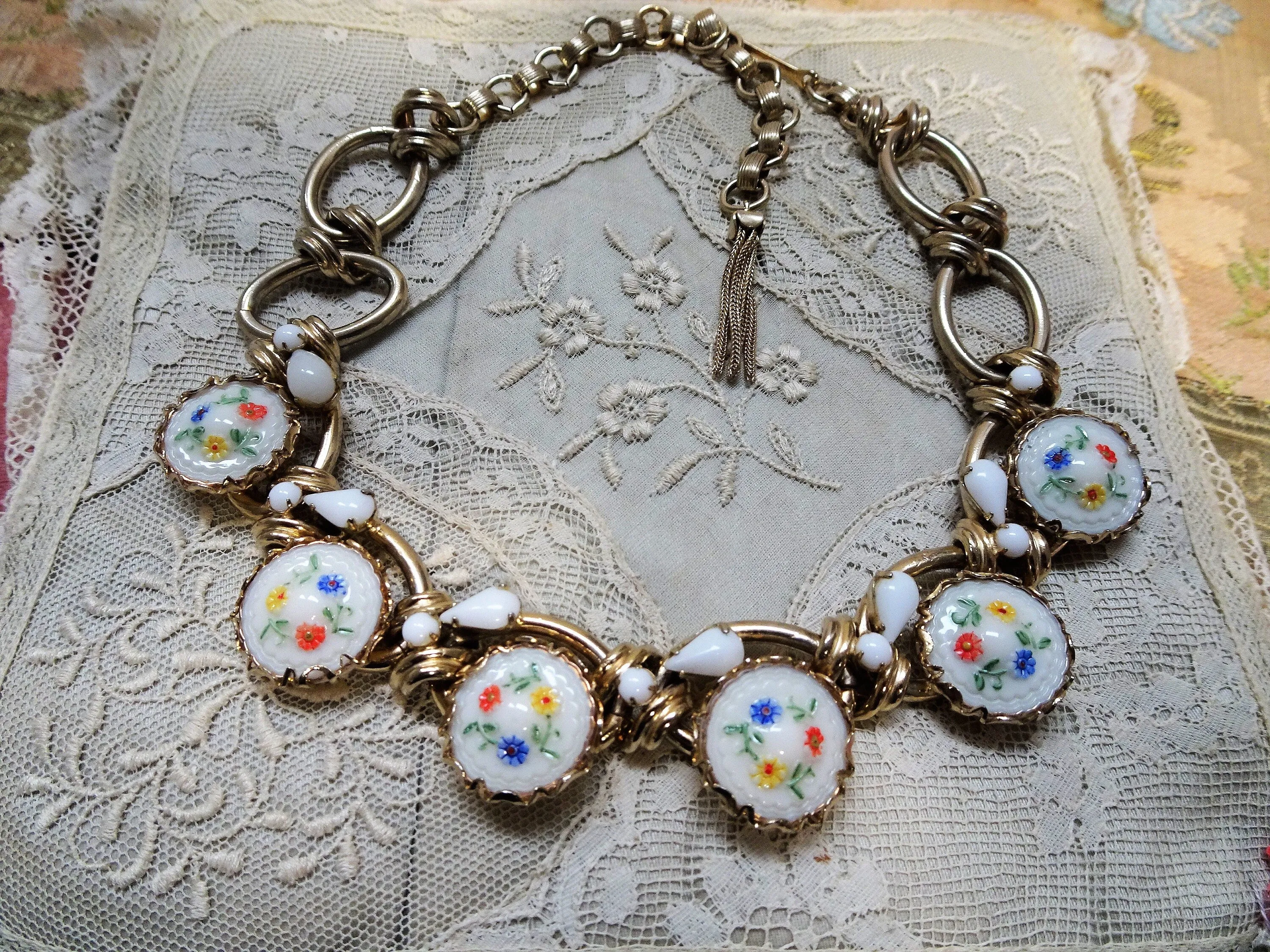 BEAUTIFUL Vintage Glass and Metal Necklace, 1950s Necklace, Art Glass, Mid Century Jewelry, Collectible Jewelry