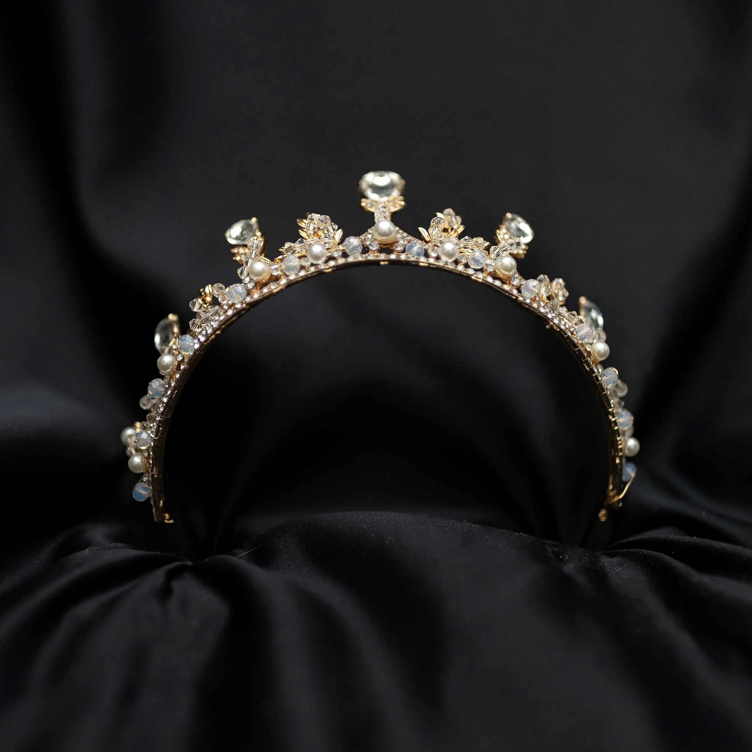 Bianca's Tiara in Gold with Pearl Center