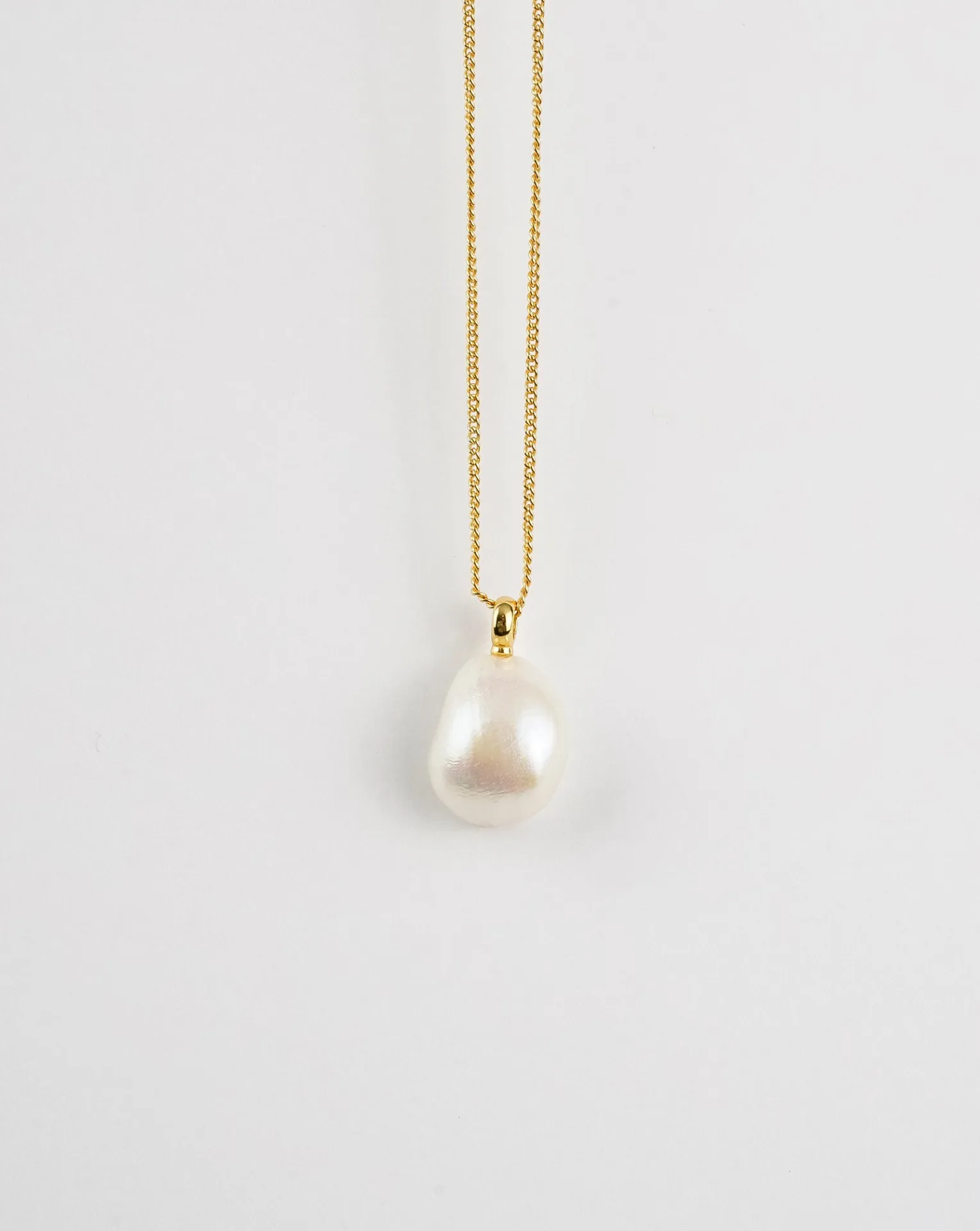 Classic Freshwater Pearl Necklace - Elegant Handpicked Pearls, Perfect Gift