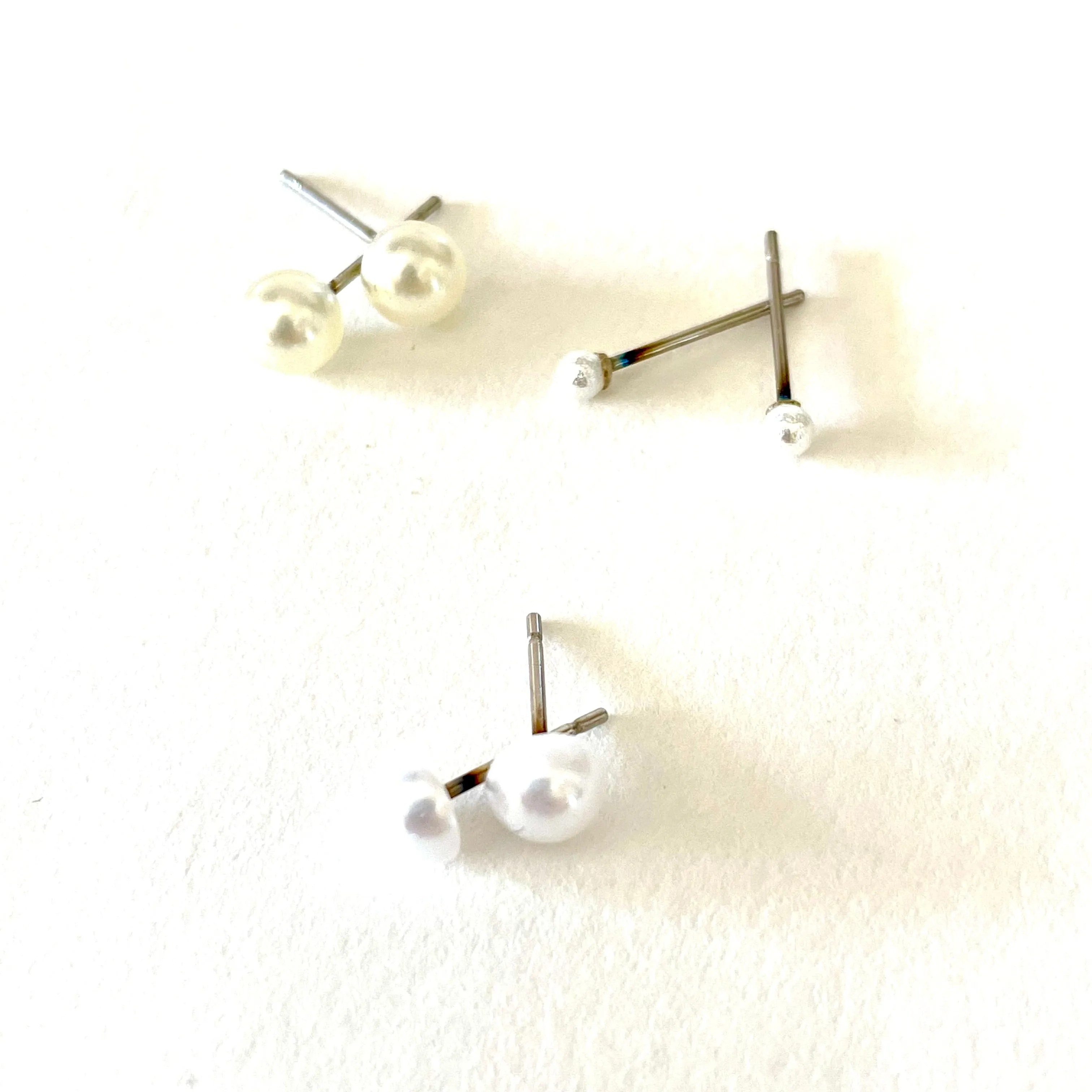 Cream Pearl Vintage Lucite Tiny Studs Set