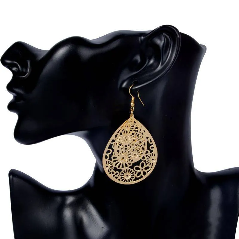 Dangling Floral Drop Earrings in Gold or Silver for Woman