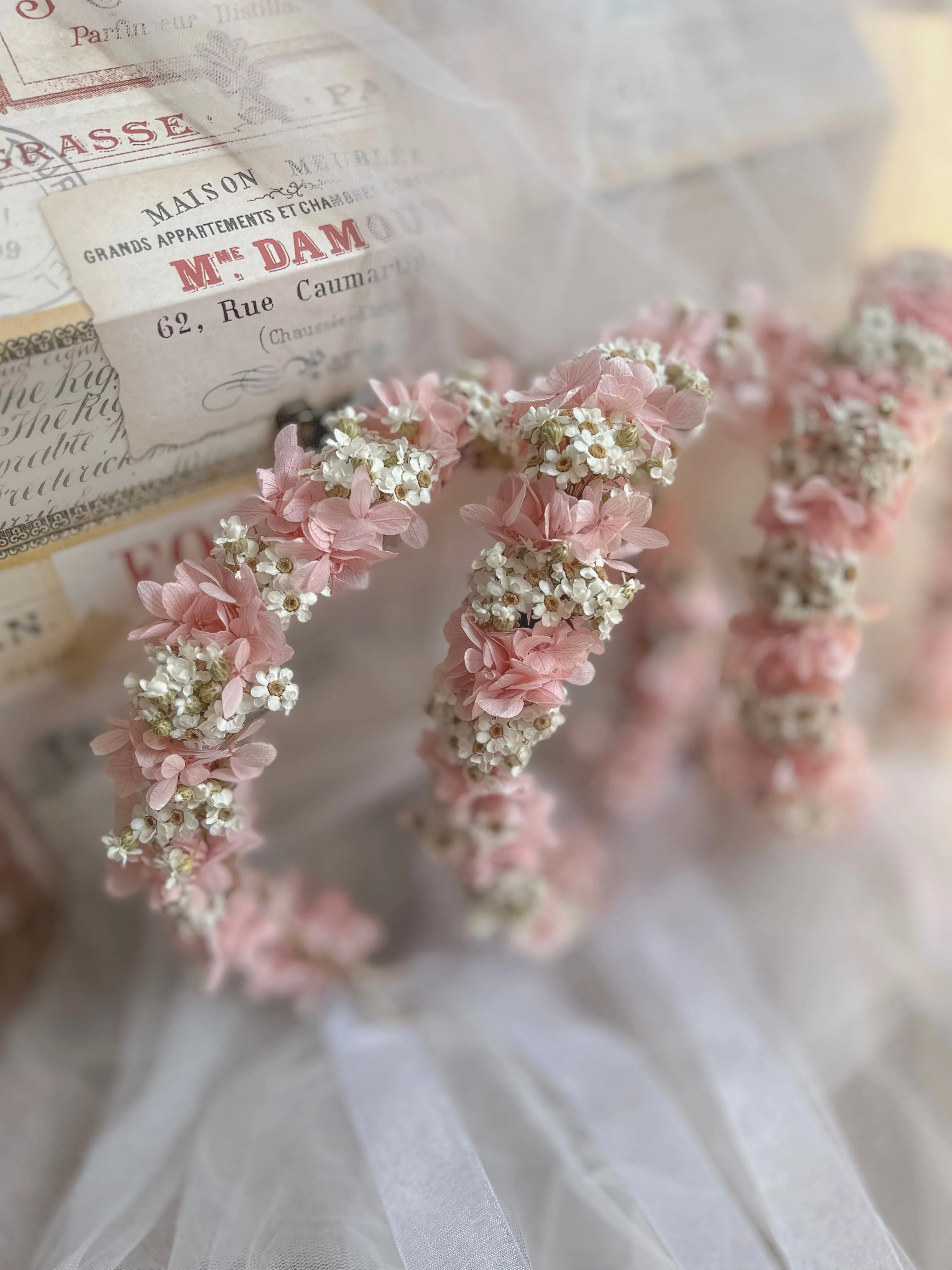 Dried Daisy Headband, Daisy and Pink Hydrangea Flower Crown, Dusty Pink Headpiece for Brides, Flower Girls Headband, Romantic Floral Tiara