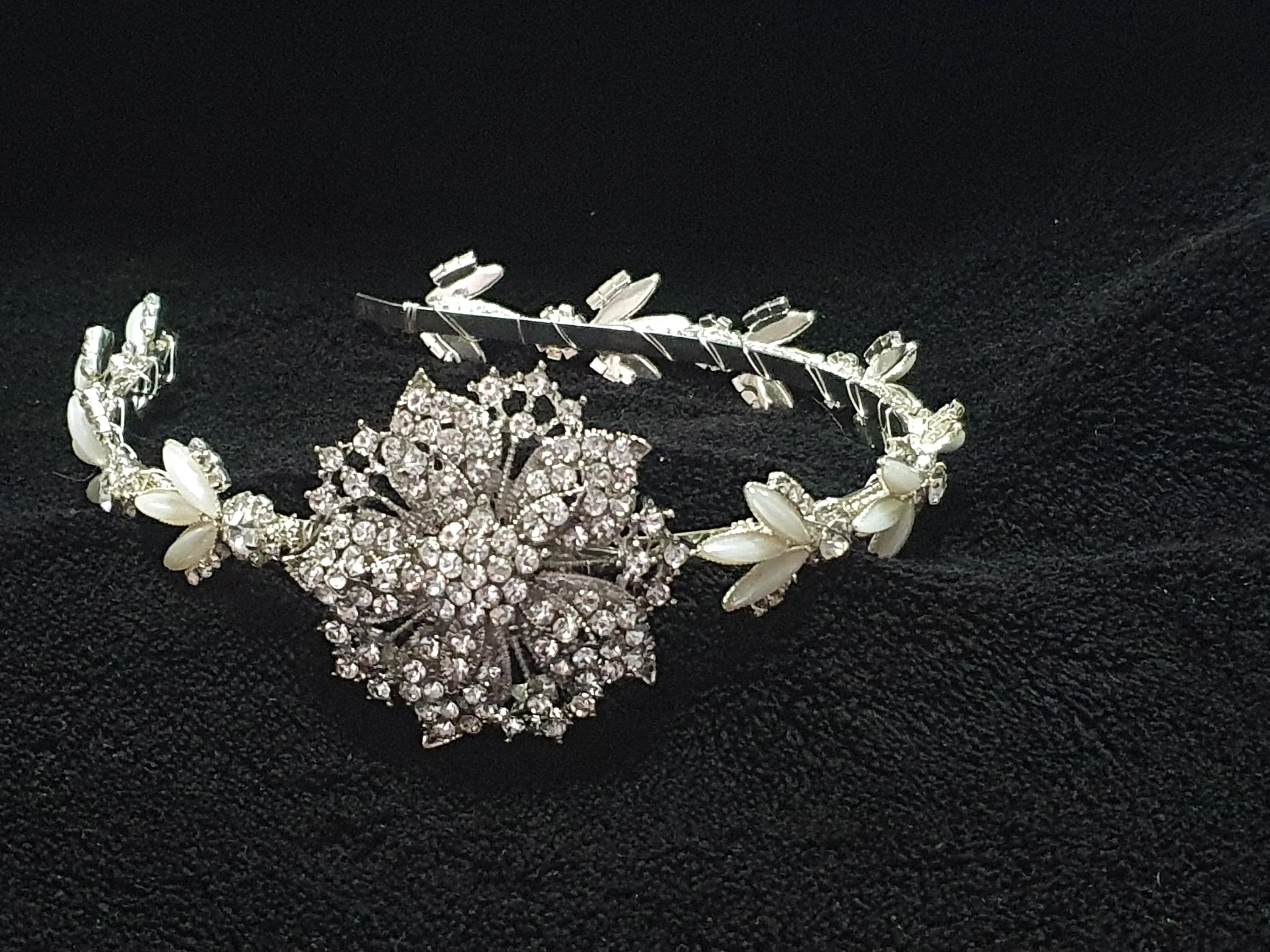 Flapper 1920s Headpiece, Rhinestone crystal flapper headpiece, Flapper headband 1930's, Great Gatsby wedding accessory.