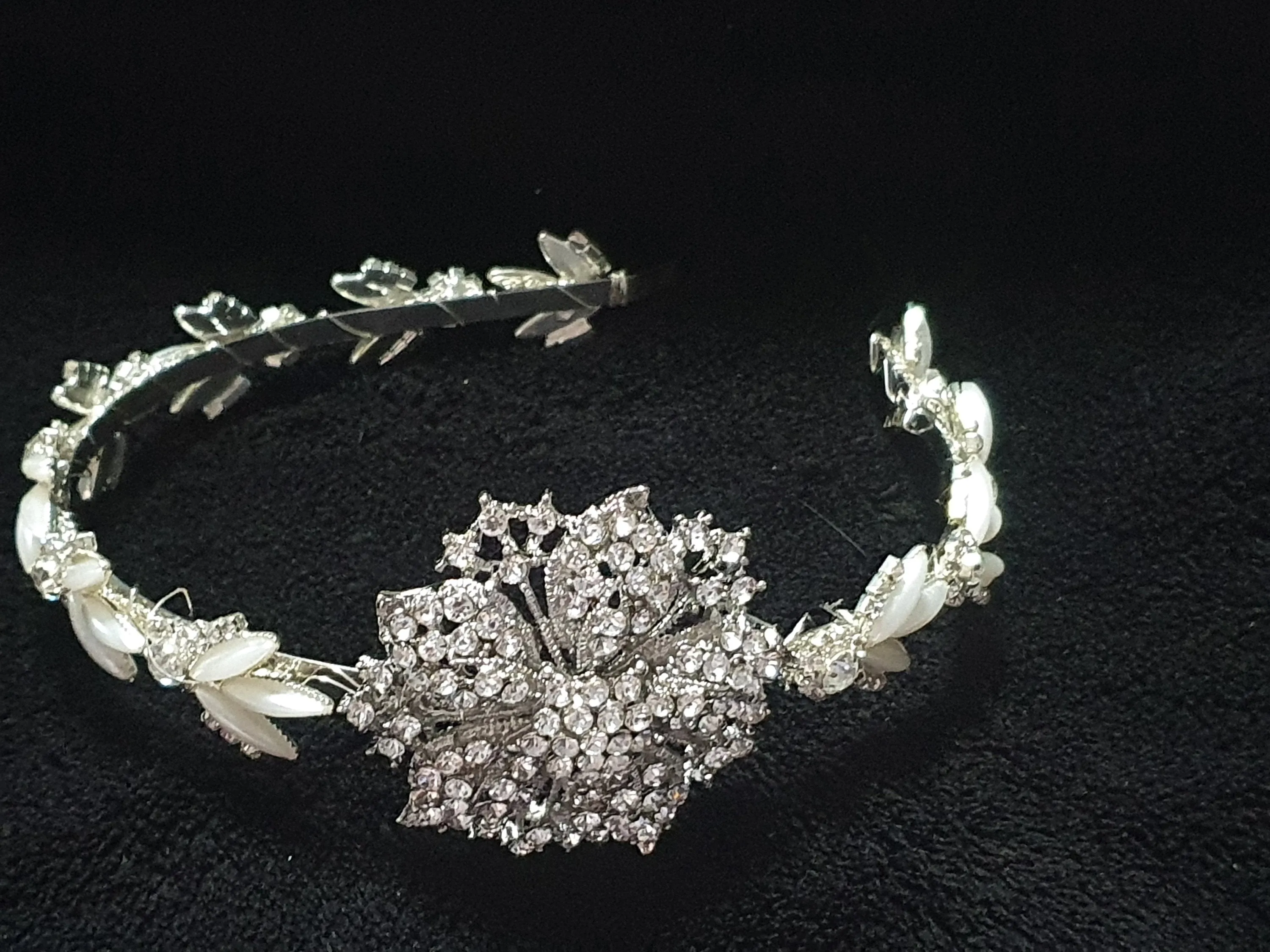 Flapper 1920s Headpiece, Rhinestone crystal flapper headpiece, Flapper headband 1930's, Great Gatsby wedding accessory.