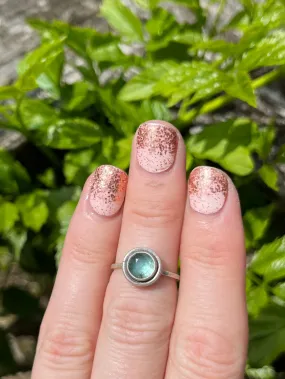 Green Kyanite Round Ring