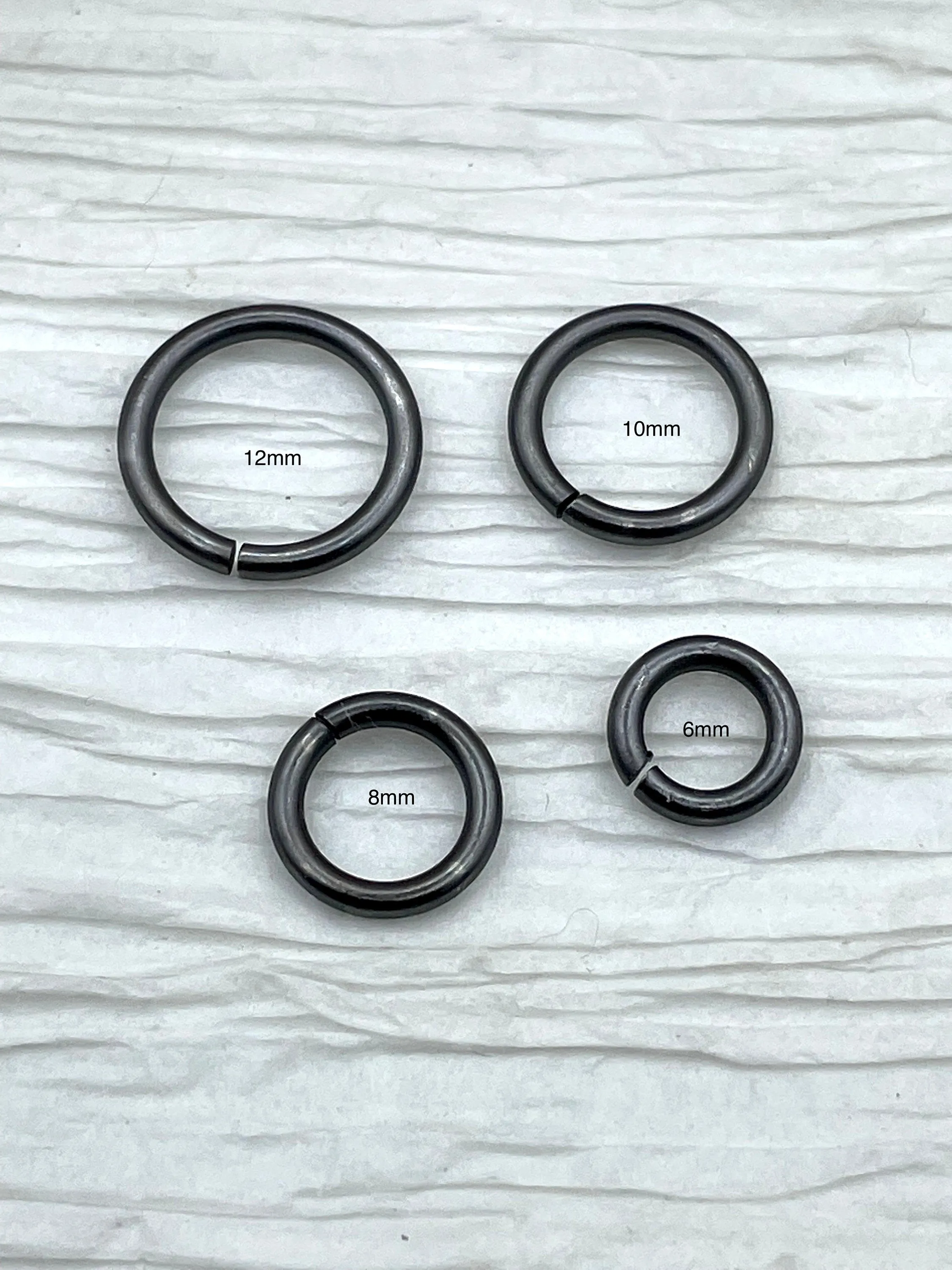 Jump Rings Matte Gunmetal, 4mm, 6mm, 8mm, 10mm, or 12mm, PK of 10, Brass Jump Rings, OPEN Ring, Heavy 15 GA (1.8mm) Jump Rings, Fast Ship