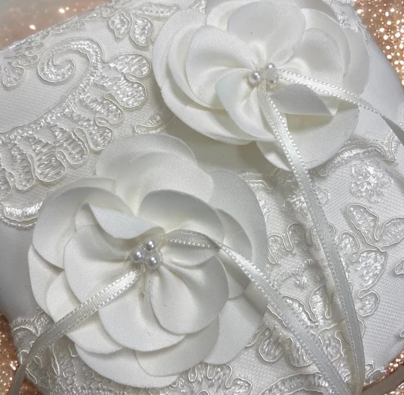 Lace Ribbon Luxury Ring Bearer Pillow Page Boy Ring Cushion Ribbon Floral Satin Lace Ring Pillow