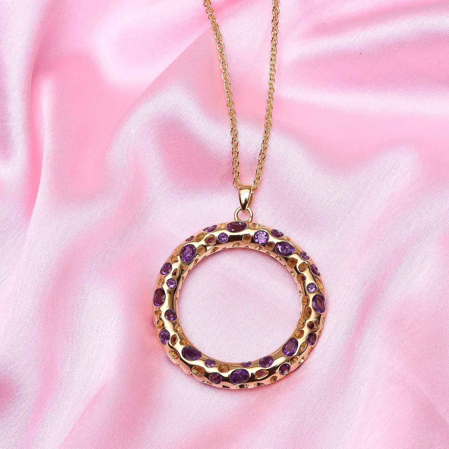 Lattice Loop Necklace with Amethyst