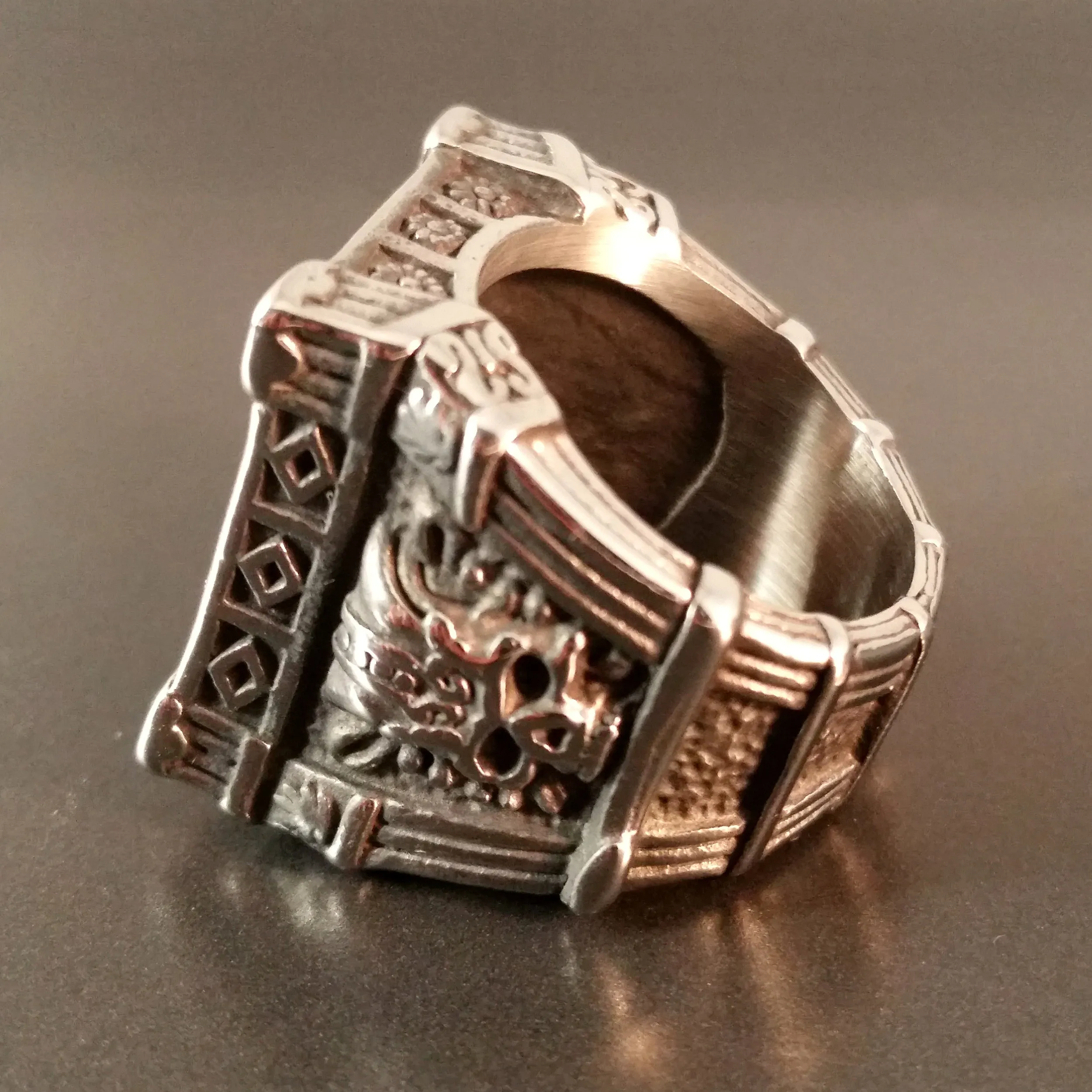 Mens Skull Ring Silver Tomb Style