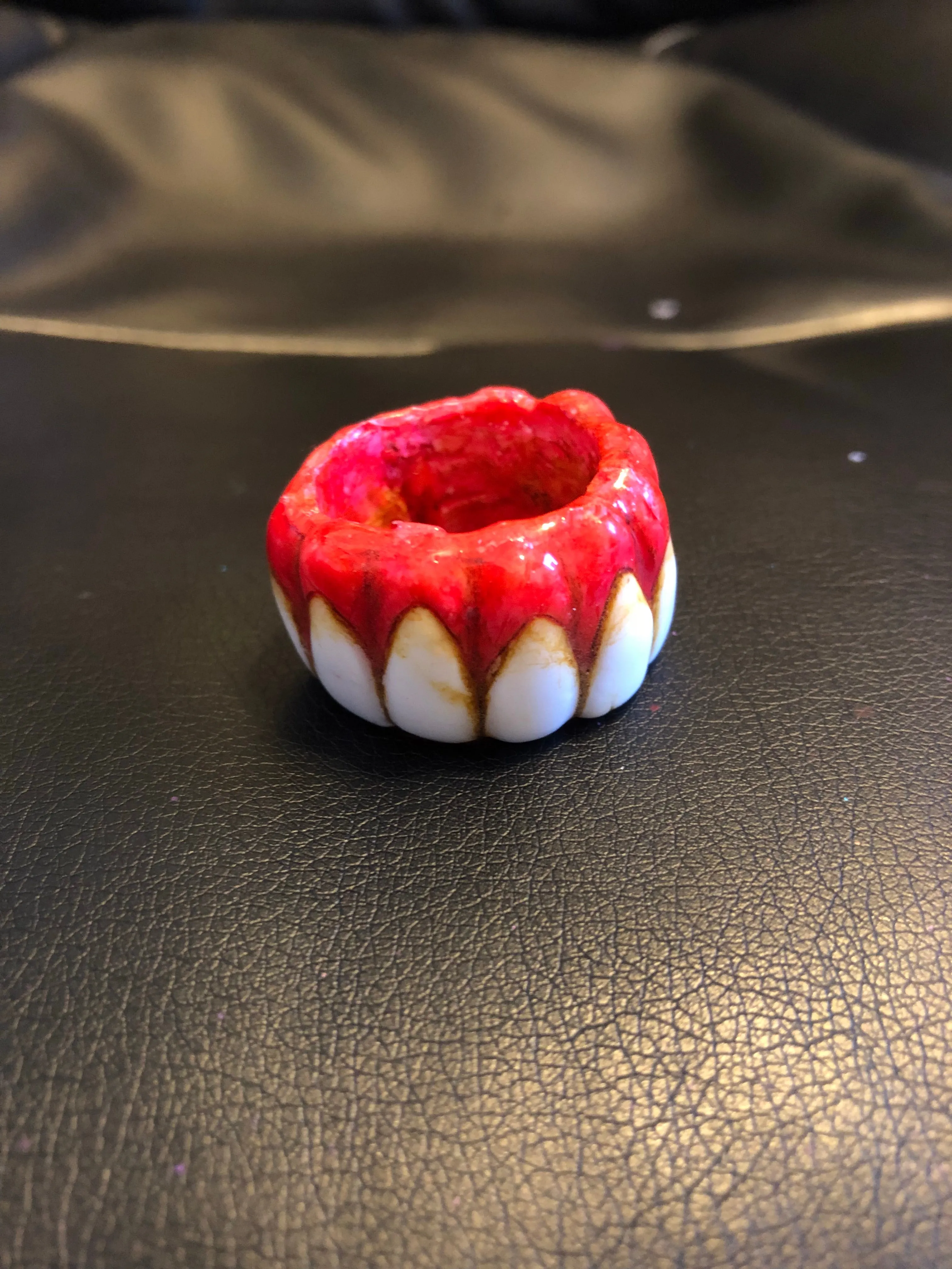 Moldy toothy Ring