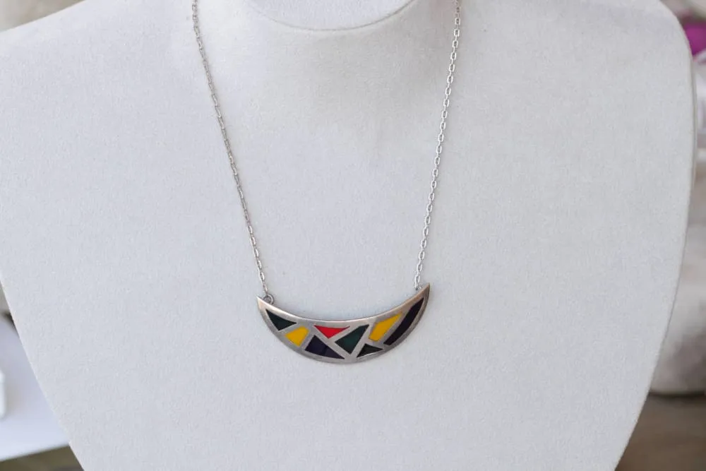 MULTI COLOR PENDANT