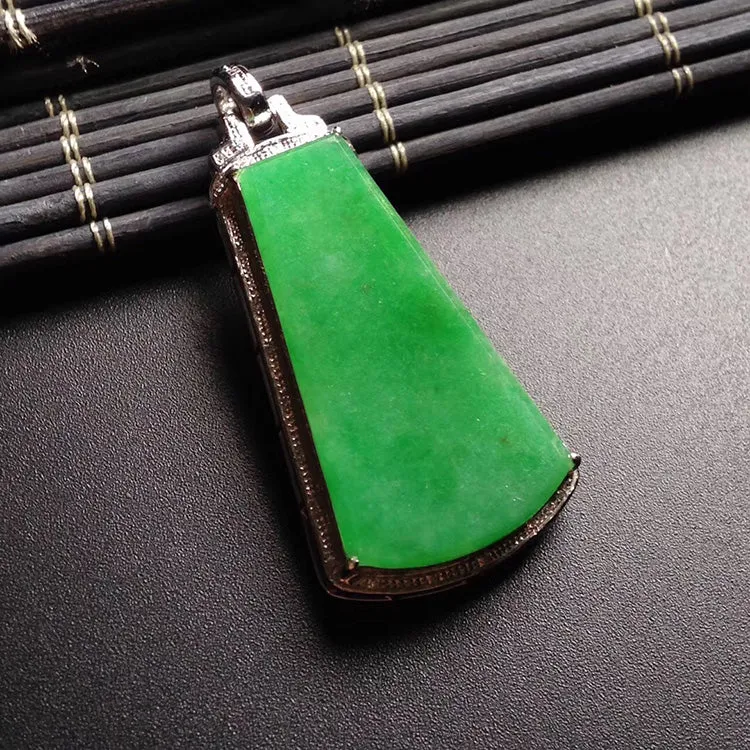 Natural Jade Pendant Jadeite Gold Pendant PT553