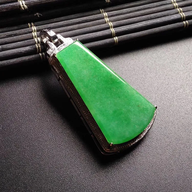 Natural Jade Pendant Jadeite Gold Pendant PT553