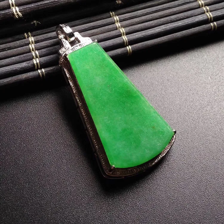 Natural Jade Pendant Jadeite Gold Pendant PT553