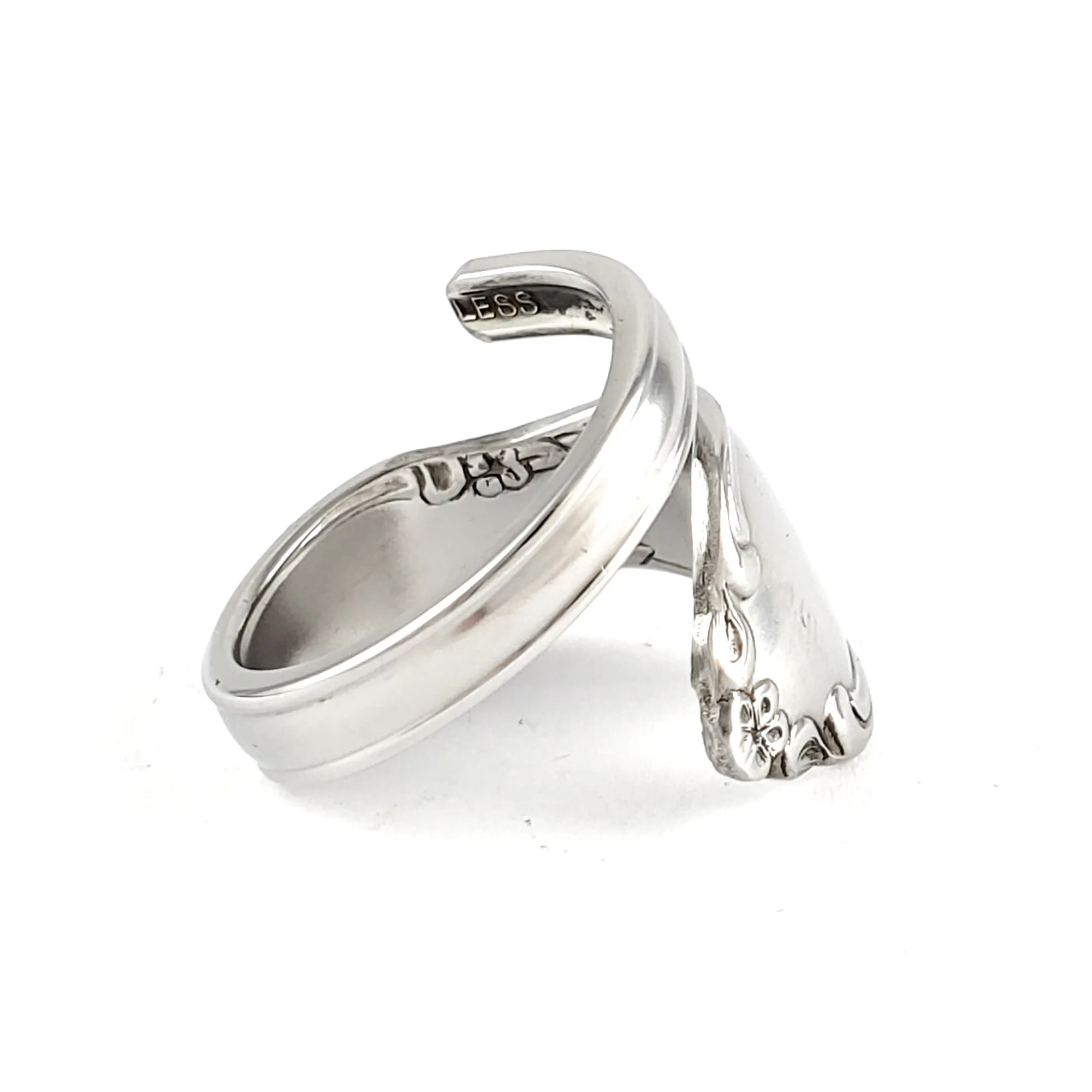 Oneida Chateau Stainless Steel Spoon Wrap Around Ring