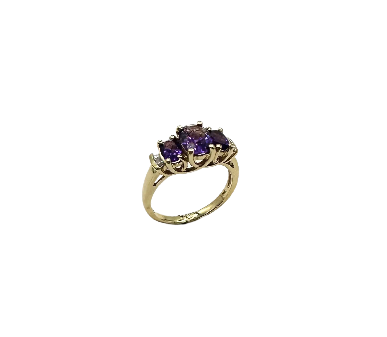 Oval Amethyst 3-Stone Ring