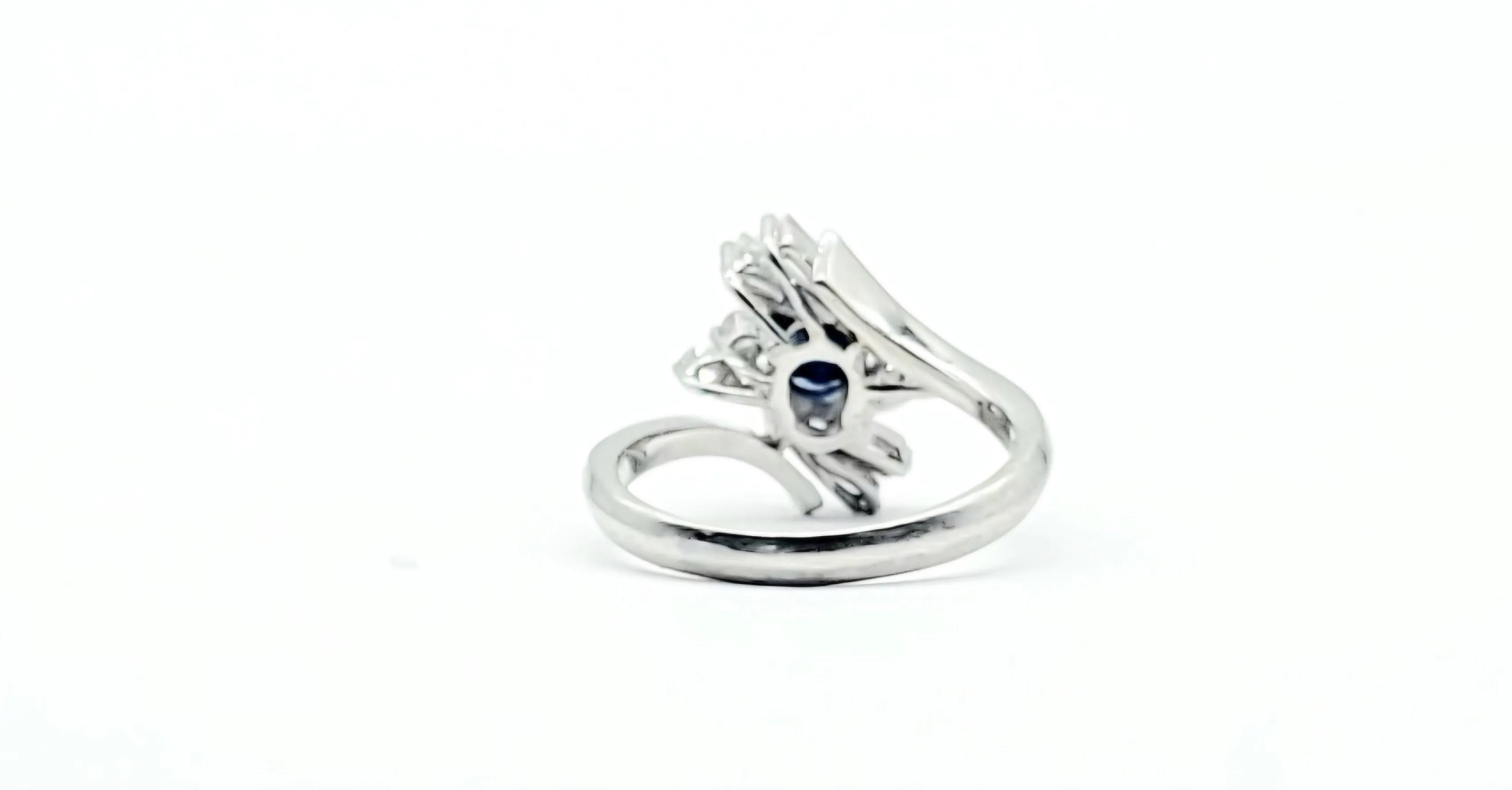 Platinum 61 PTW Round & Baguette Diamond 1CT Oval Sapphire Ring