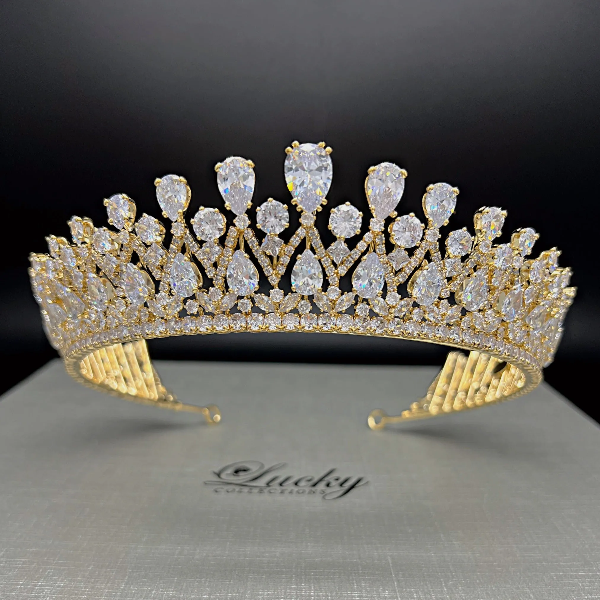 Queen Tiara for Bride, Crown for Quince, Timeless Classic Corona