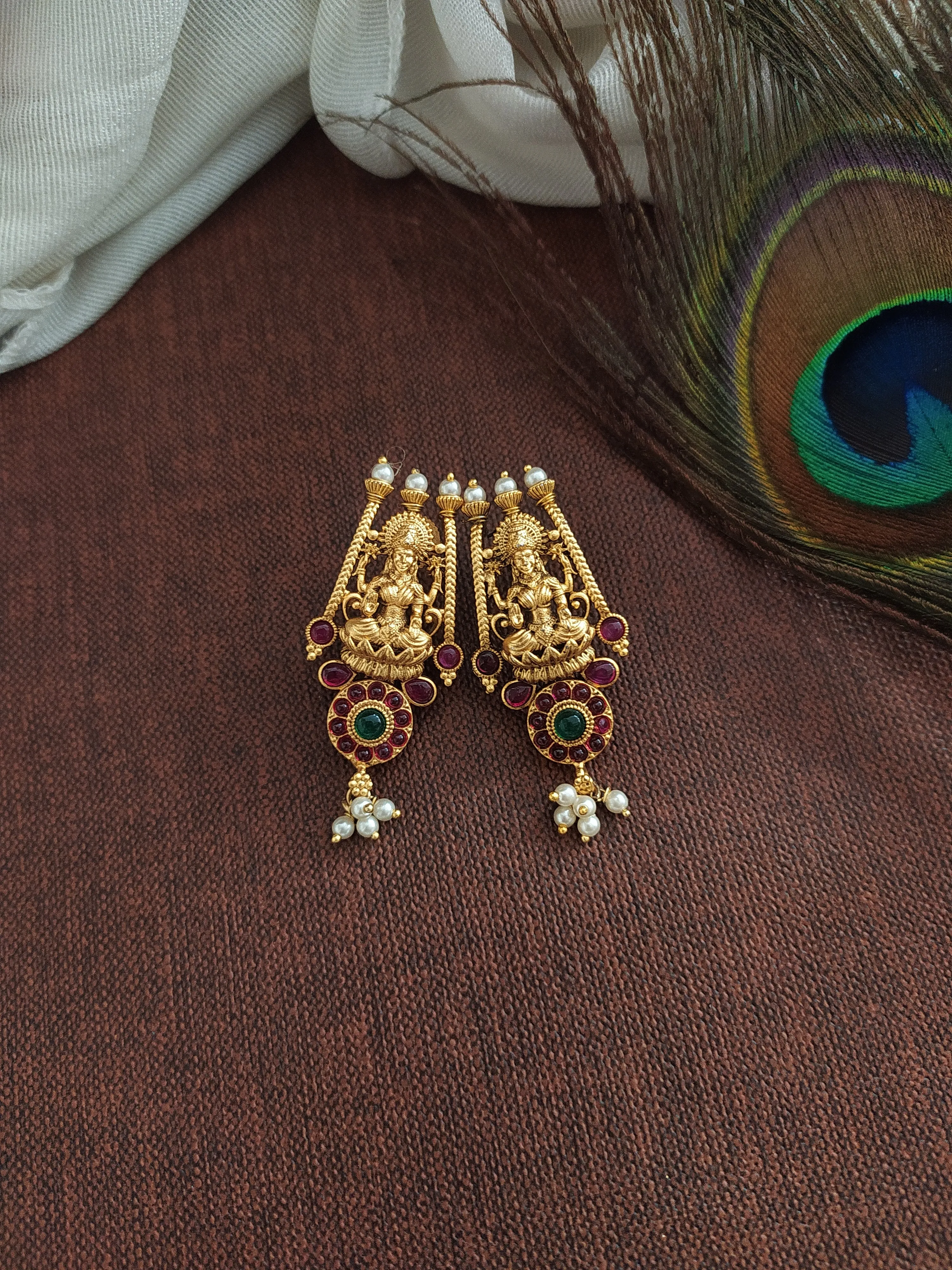 Sacred Antique Kemp Stones Lakshmi-Peacock Necklace Set