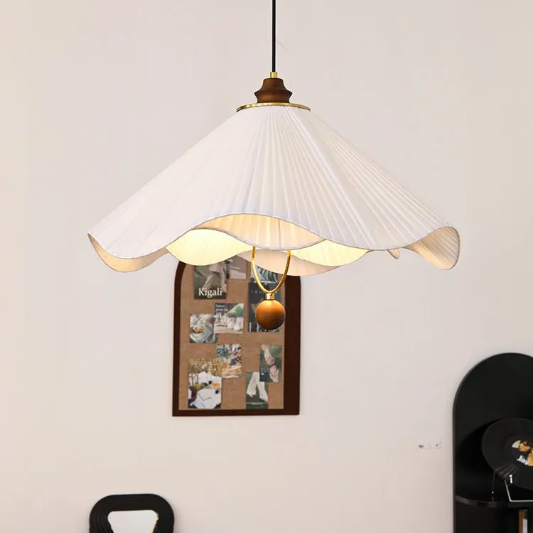 Scallop Edge Pendant Light