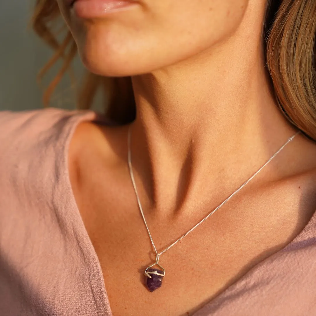 Silver Necklace with Amethyst Crystal