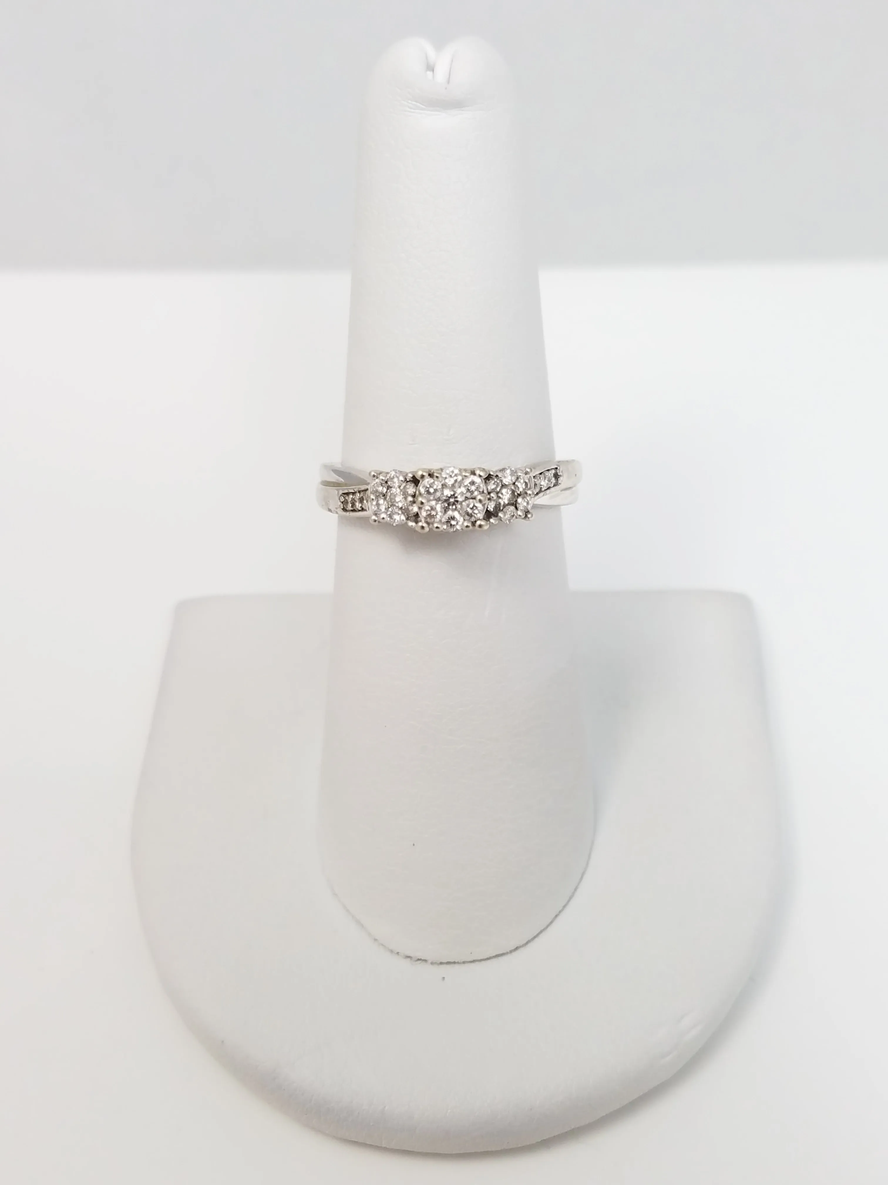 Sparkling 10k White Gold Natural Diamond Cluster Engagement Ring