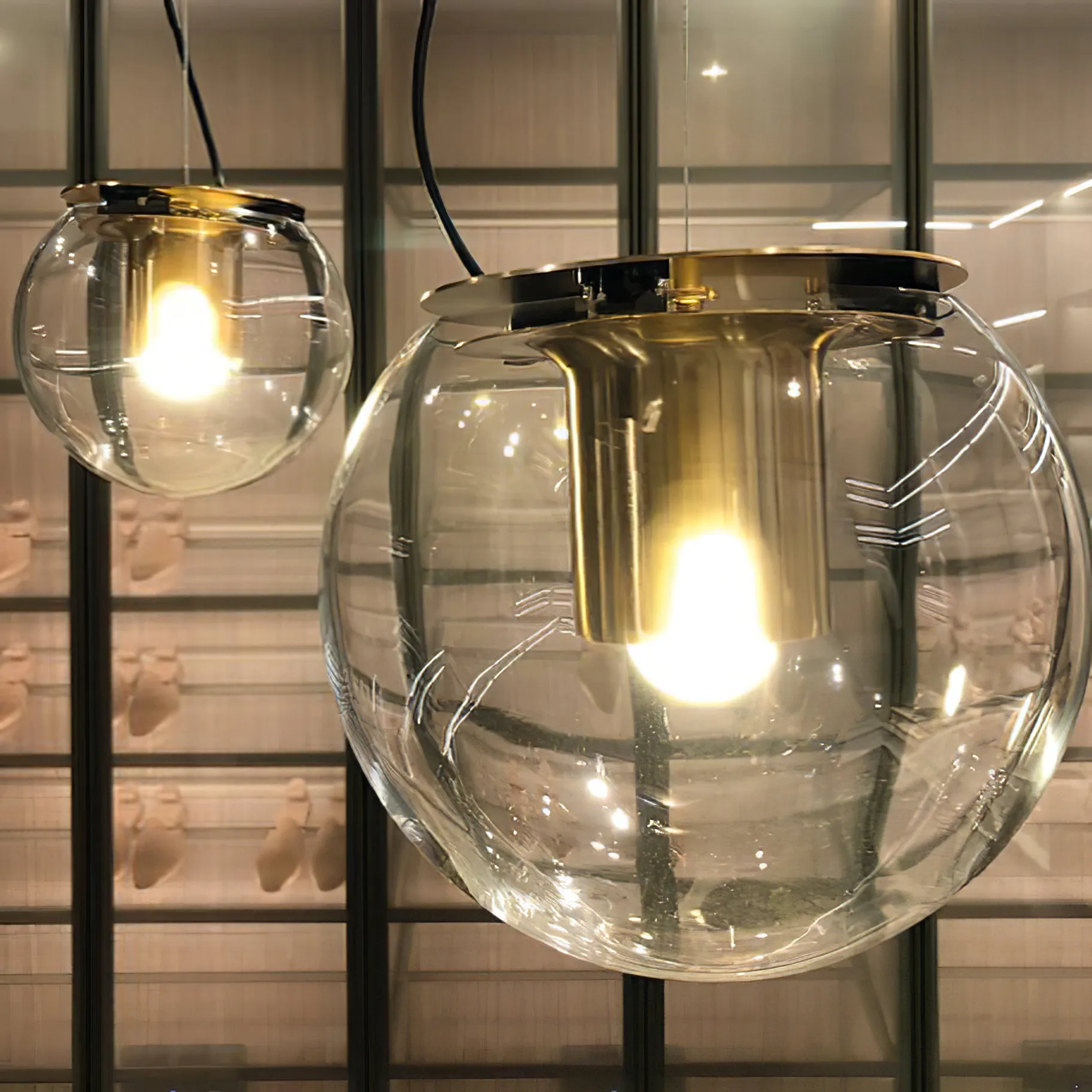 The Globe Pendant Lamp